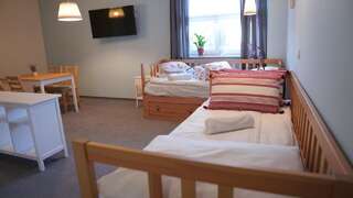 Отели типа «постель и завтрак» MCEW Studnia Плоцк Двухместный номер с 2 отдельными кроватями и душем-1