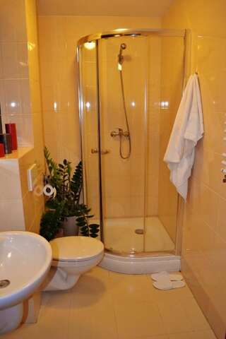 Отели типа «постель и завтрак» MCEW Studnia Плоцк Одноместный номер с собственной ванной комнатой-23